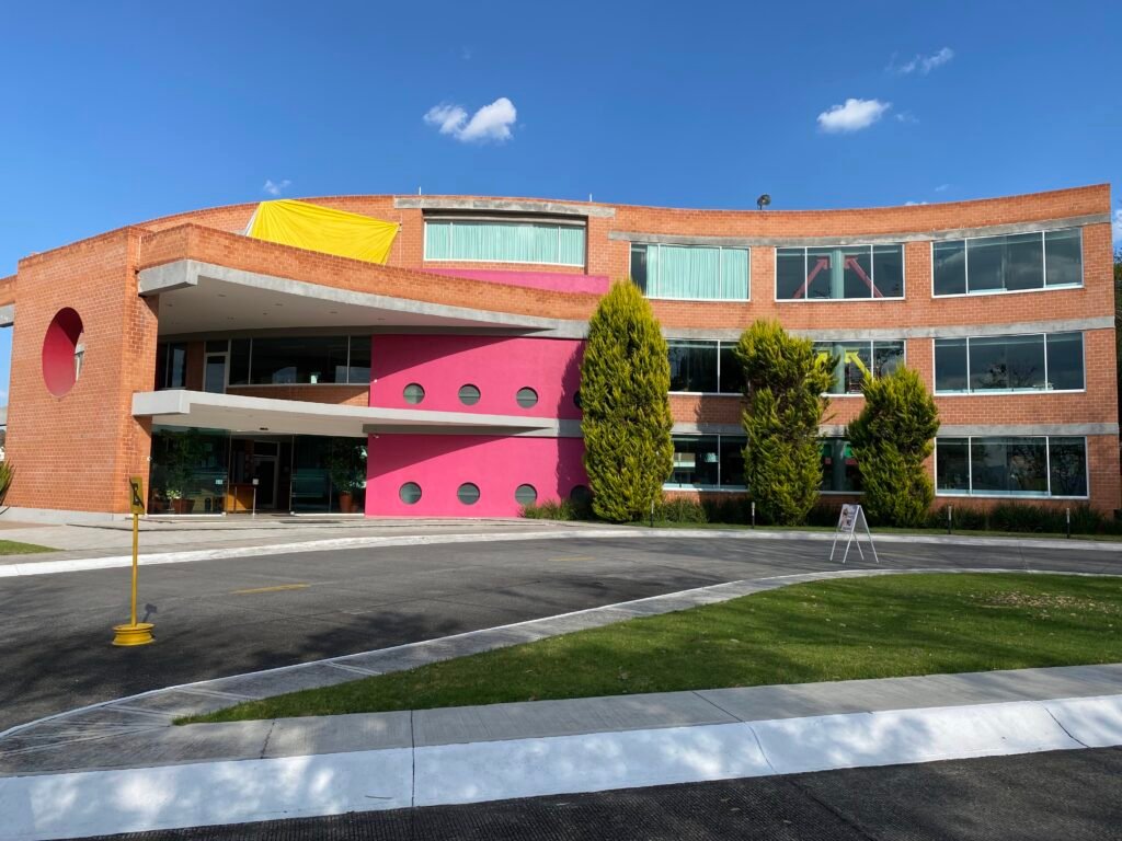 FACHADA IKM