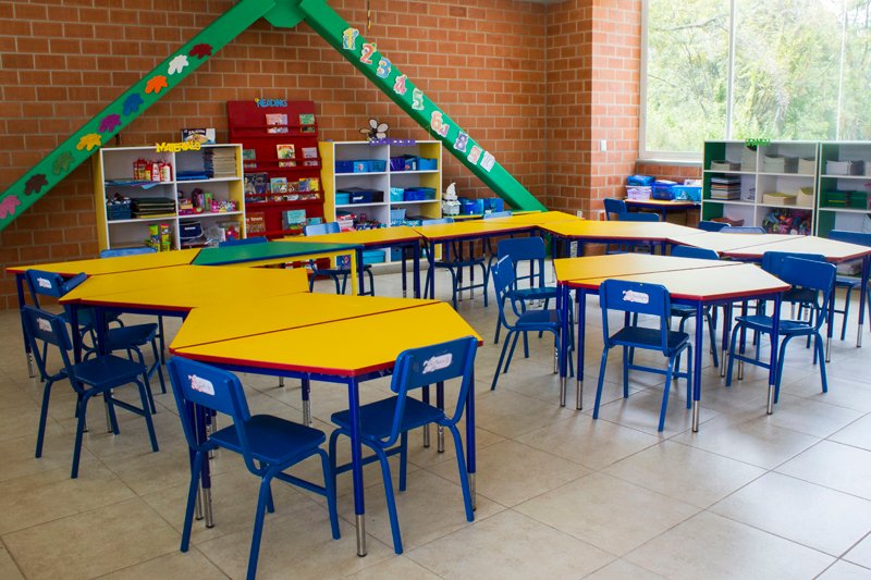 SALONES KINDER 2